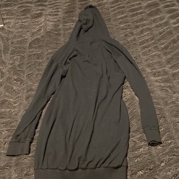 Black cloak - Picture 2 of 5